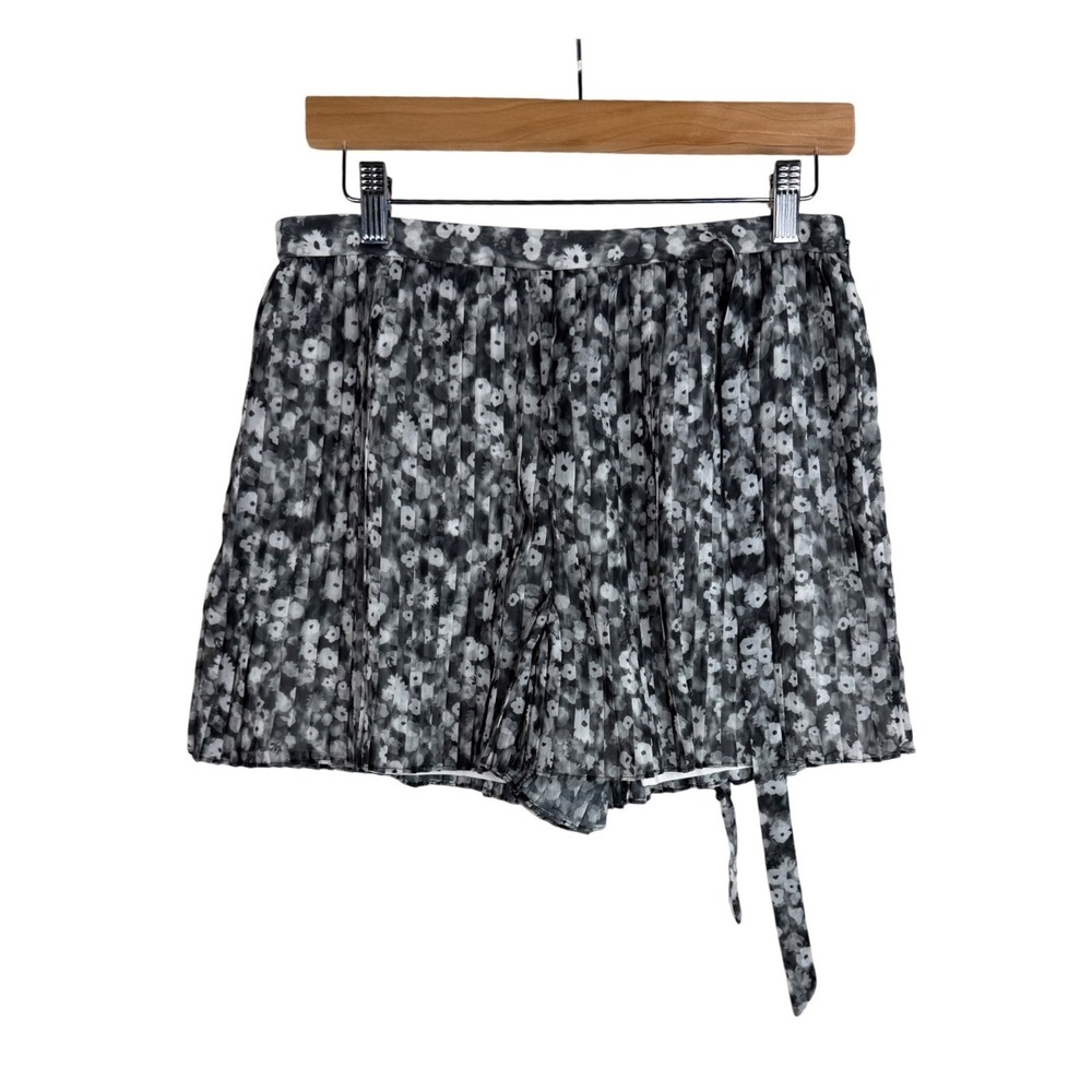 Club Monaco Culotte Shorts Women's Grey White Floral Pleated Side Tie 3" Size 6